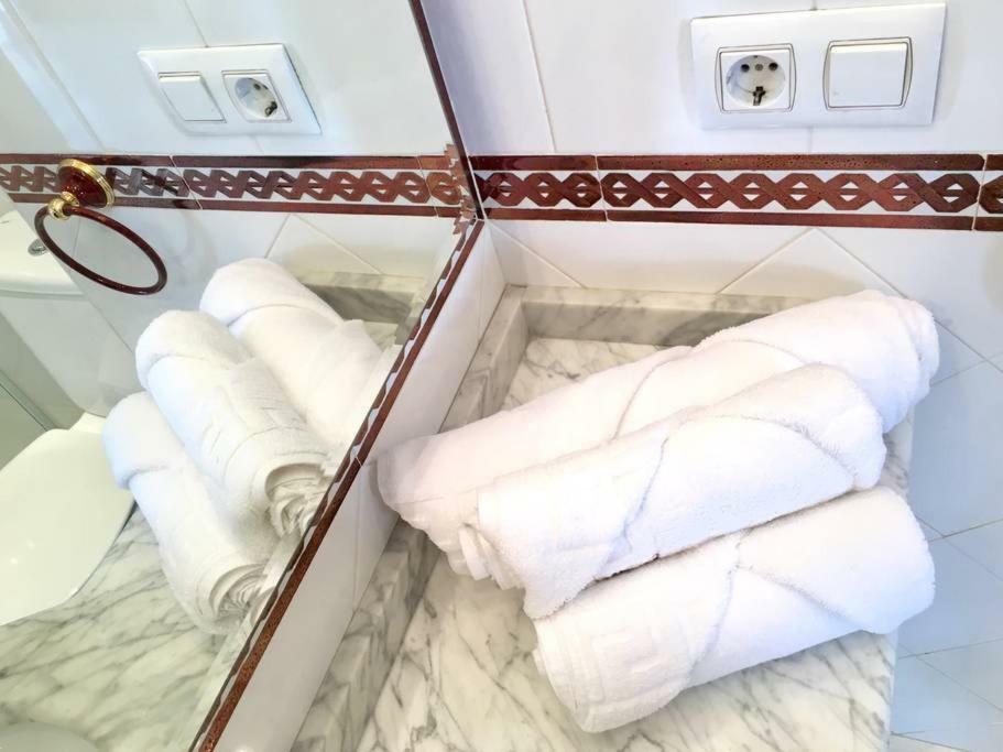 Suite Center San Lorenzo 35 Sevilla Exteriör bild